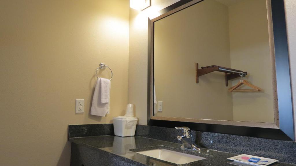 Grand Inn And Suites Houston Room photo